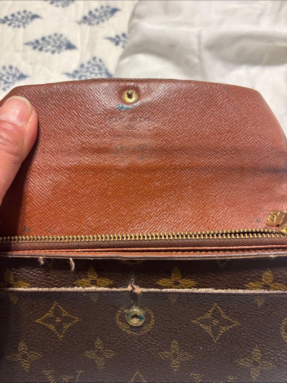 Louis Vuitton Brown Monogram Men's Wallet with Gold Hardware - Picture 7 of 7